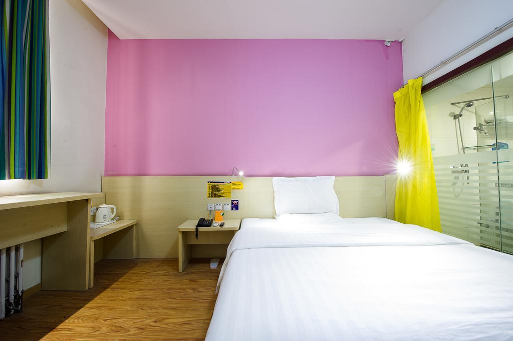 7Days Inn Premium Guangzhou Tianhe West Tiyu Road Subway Station ภายนอก รูปภาพ