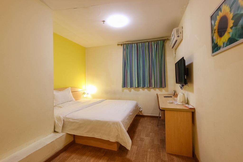 7Days Inn Premium Guangzhou Tianhe West Tiyu Road Subway Station ภายนอก รูปภาพ