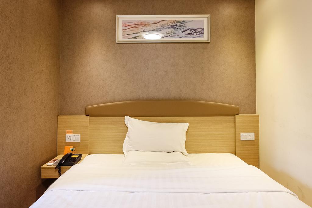 7Days Inn Premium Guangzhou Tianhe West Tiyu Road Subway Station ภายนอก รูปภาพ
